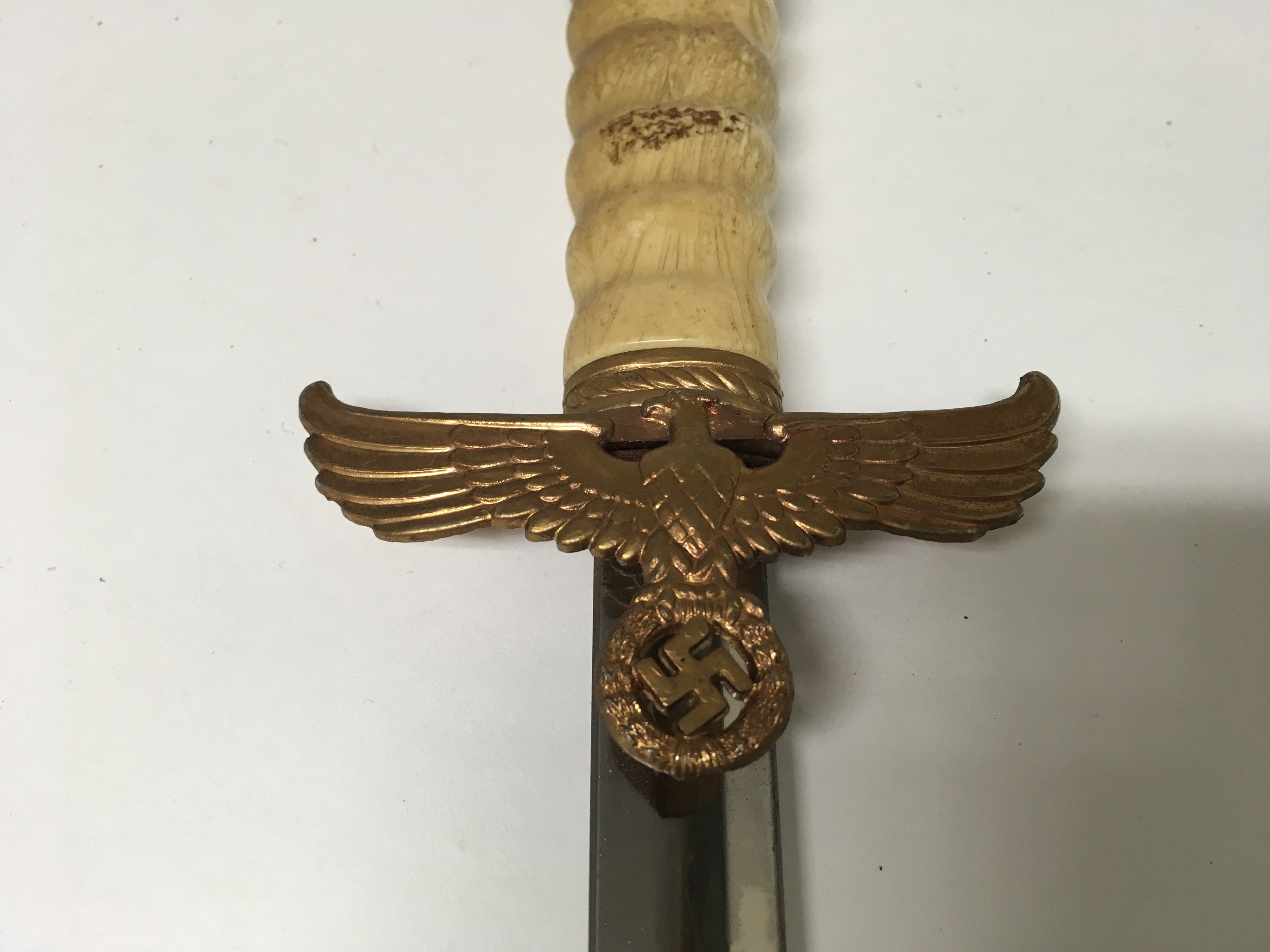 A German WW2 reproduction nazi dagger, with non co - Image 2 of 2