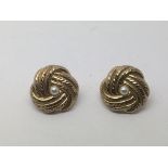 A pair of 9ct gold and pearl earrings, approx 1.3g