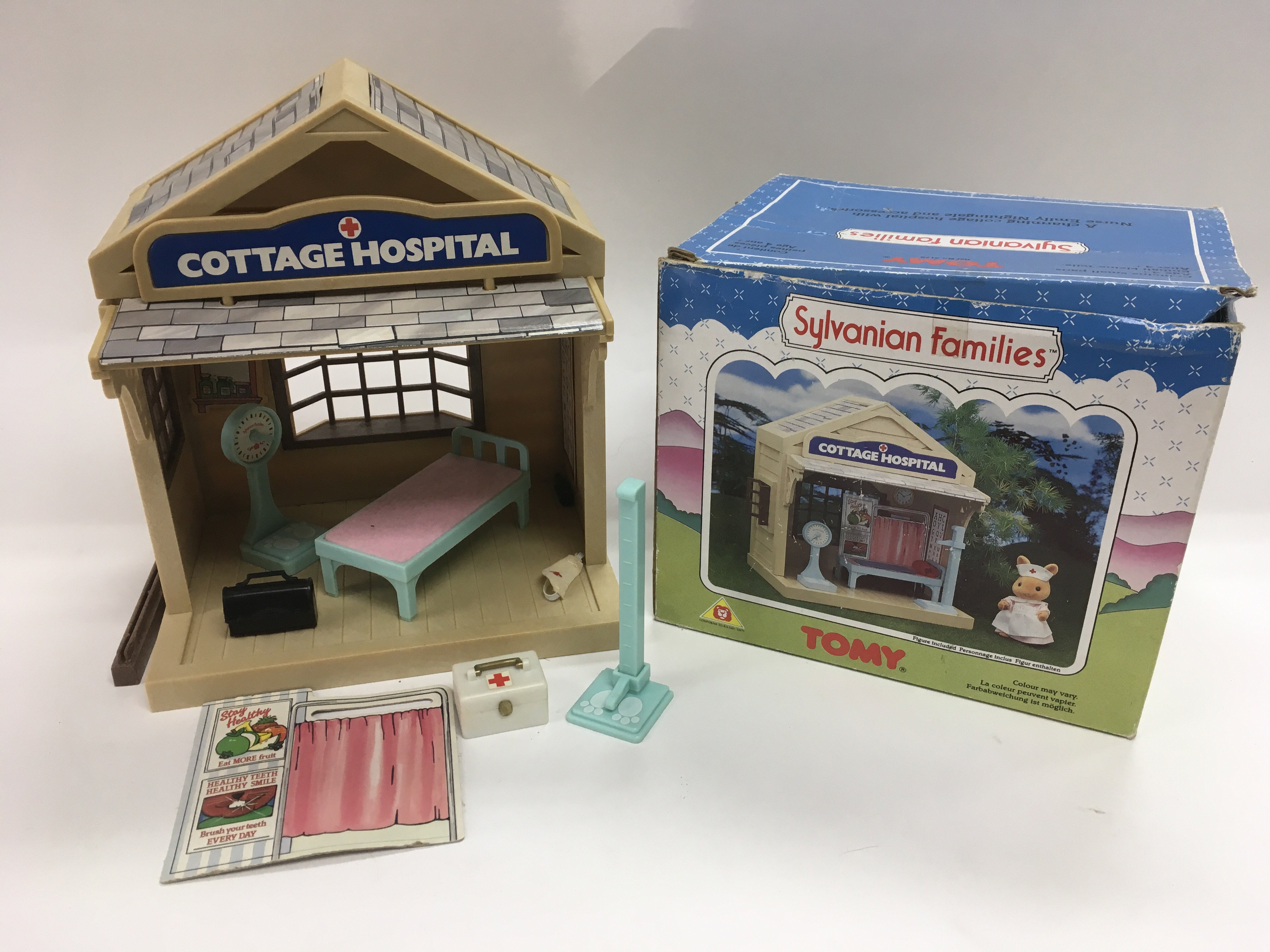 Four boxed Sylvanian Families toys and accessories - Image 2 of 4