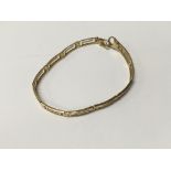 A 9 ct gold bracelet 7.5 grams approx