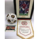 A collection of mainly Manchester Utd related item