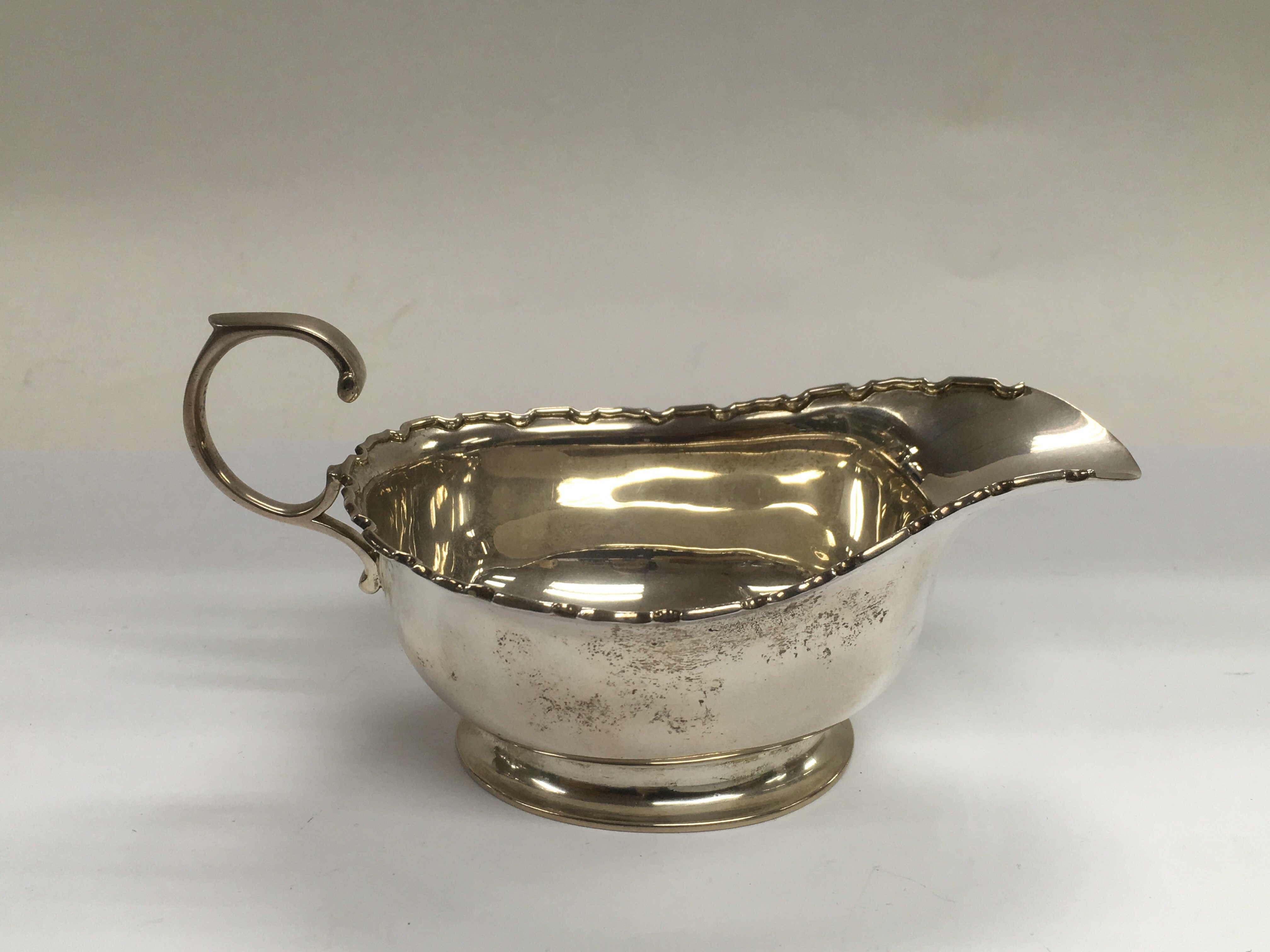 A silver sauce boat, Edinburgh hallmarks, approx 1 - Image 2 of 3