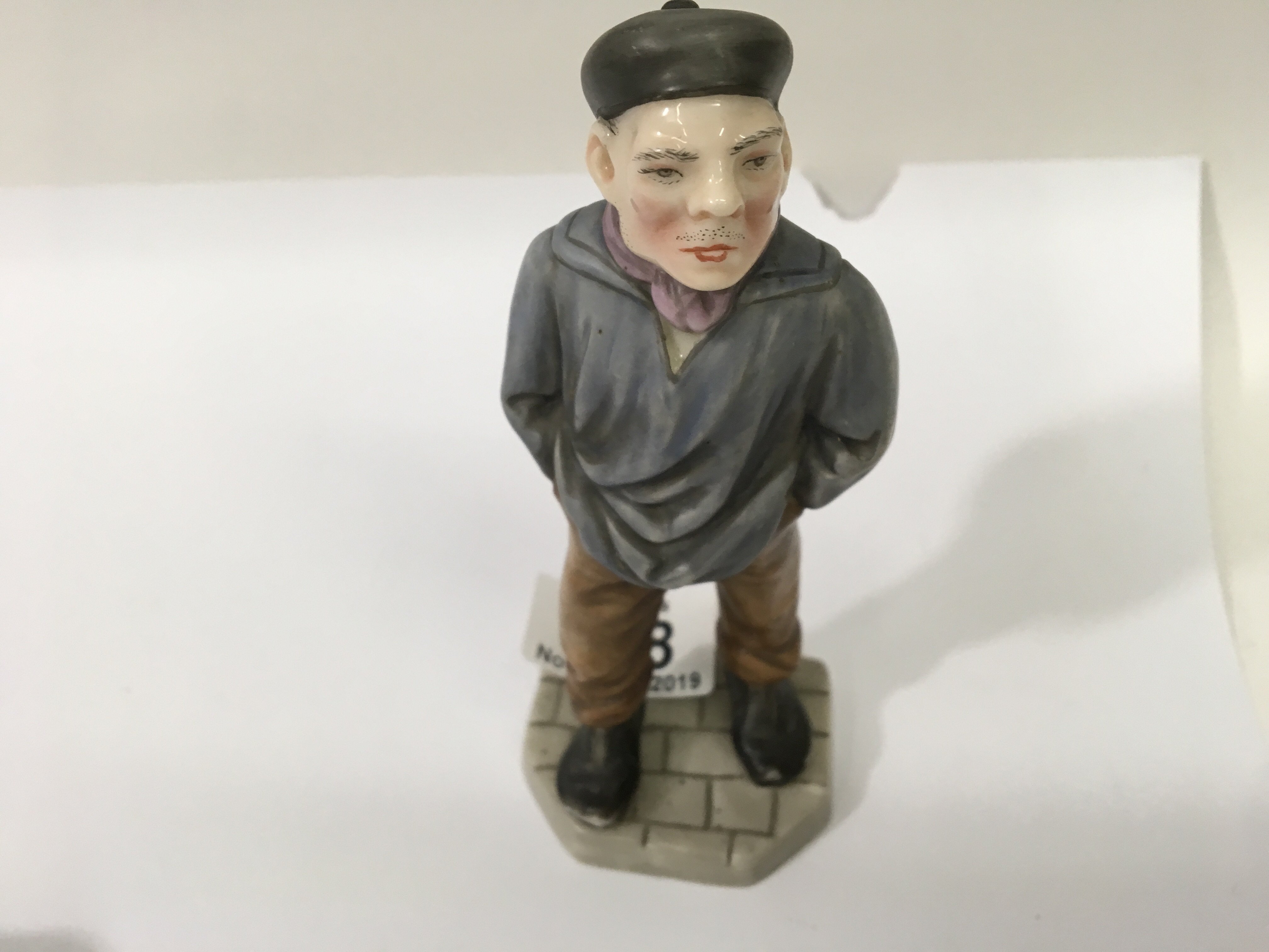 A Worcester figure in the form of Chinese figure