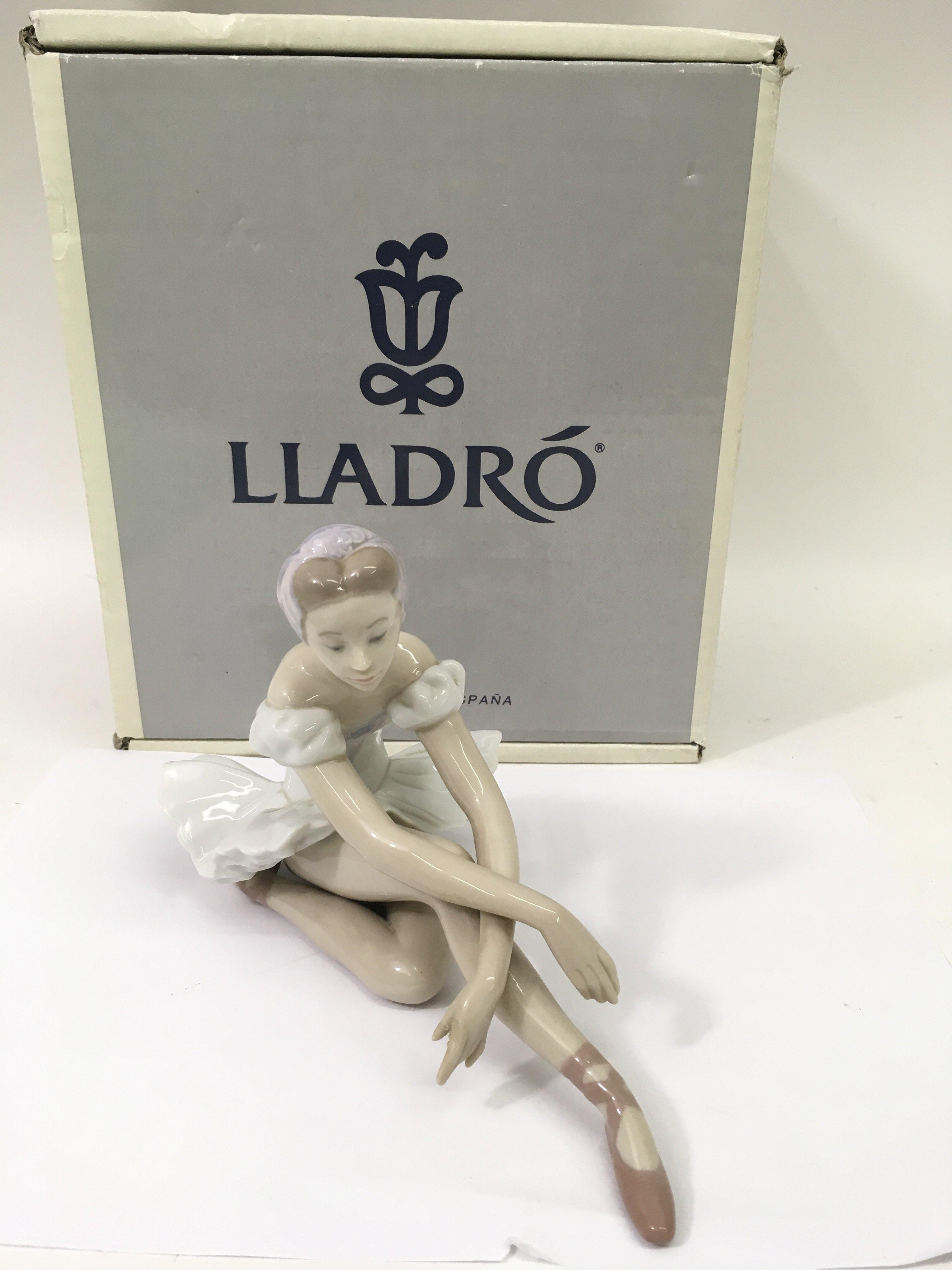 A boxed Lladro ballerina figure