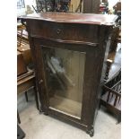 A glazed display cabinet, approx 81cm x 43cm x 131cm.