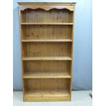 Set of pine shelves, W99 x D31 x H184cm