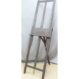 Reeves & Sons, London 19th/20thC artist's easel with extending action and folding stand