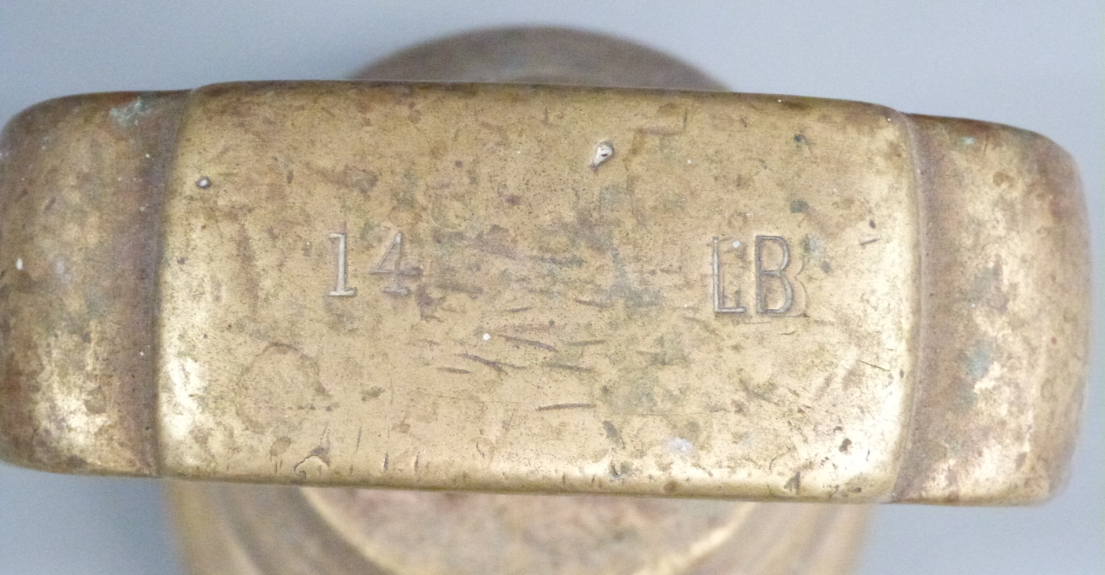 Victorian 14lb brass bell weight with Easton impressed to base and Eastbourne to one side of handle - Image 2 of 3