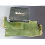 Keenfisher waders size 7, in Barbour box.