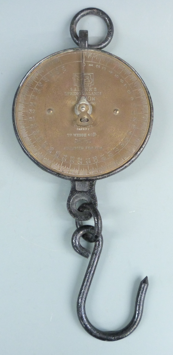 Salter's Improved Circular spring balance to weigh 40lbs, together with Salter's No 20M spring - Image 5 of 7