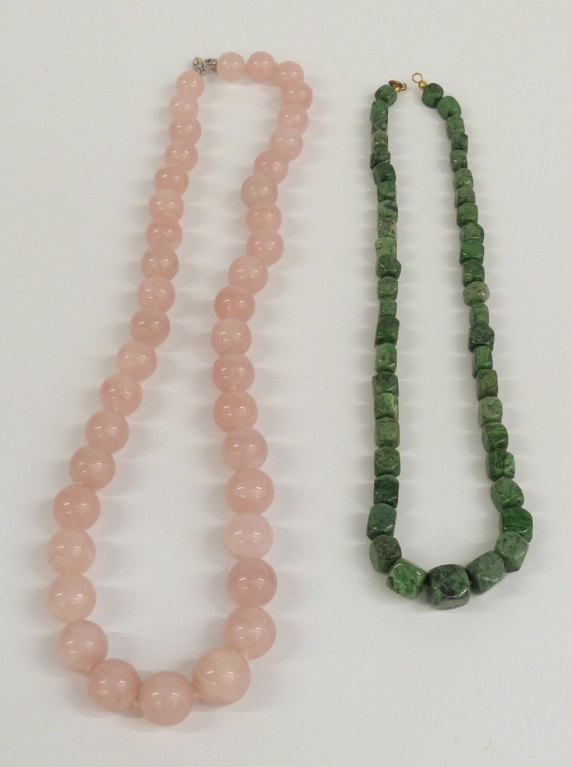 A collection of jewellery including rose quartz necklace, faux pearl necklaces one with a French - Image 6 of 6