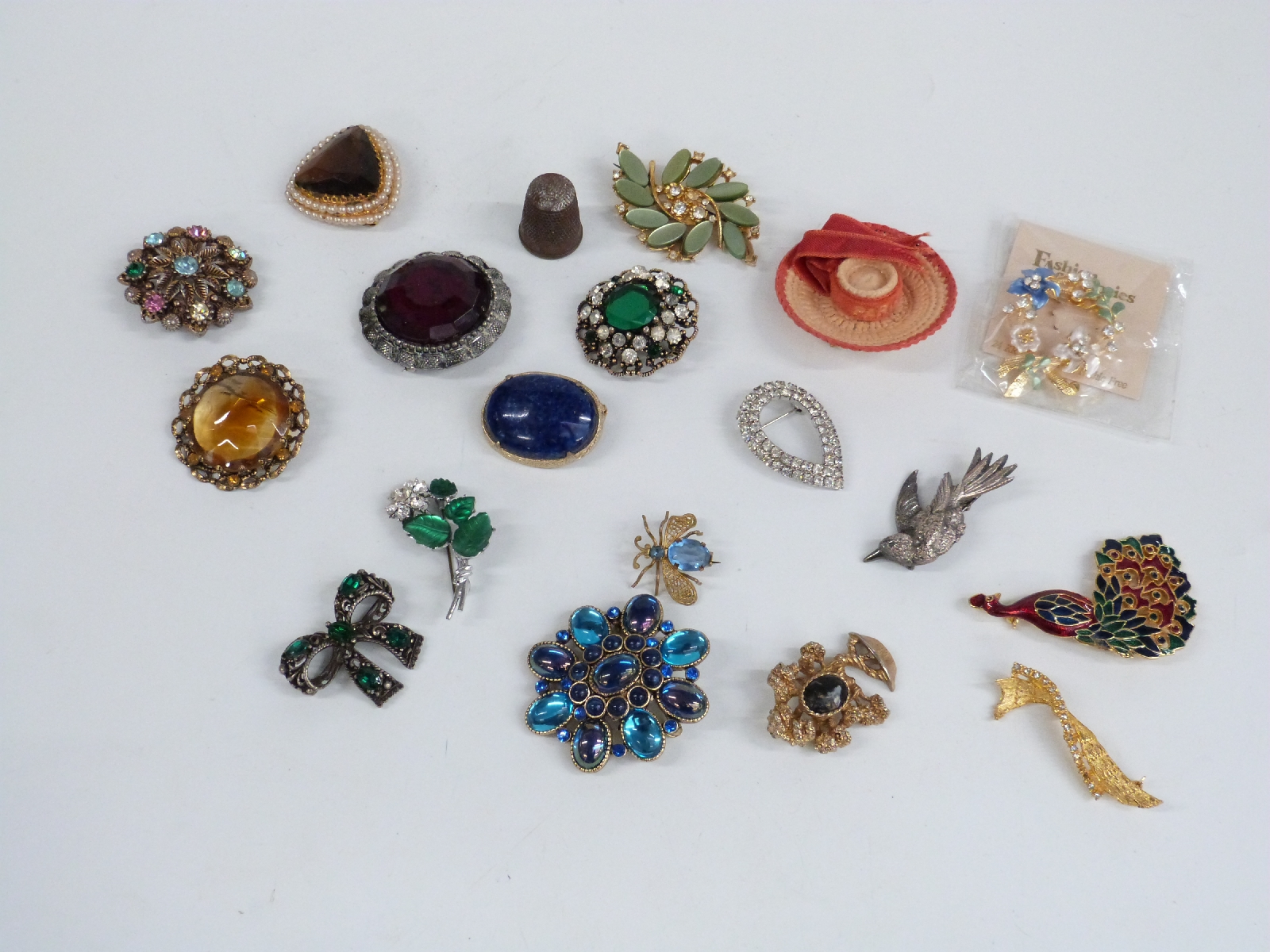 A collection of costume jewellery including beads, brooches, watches, silver handled button hook, - Image 5 of 7