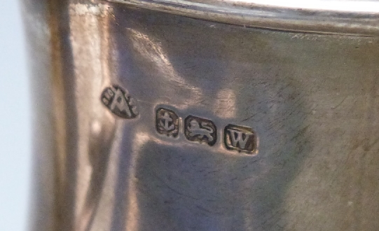 Hallmarked silver christening mug, height 7cm, weight 73g, hallmarked silver topped cut glass - Image 2 of 2