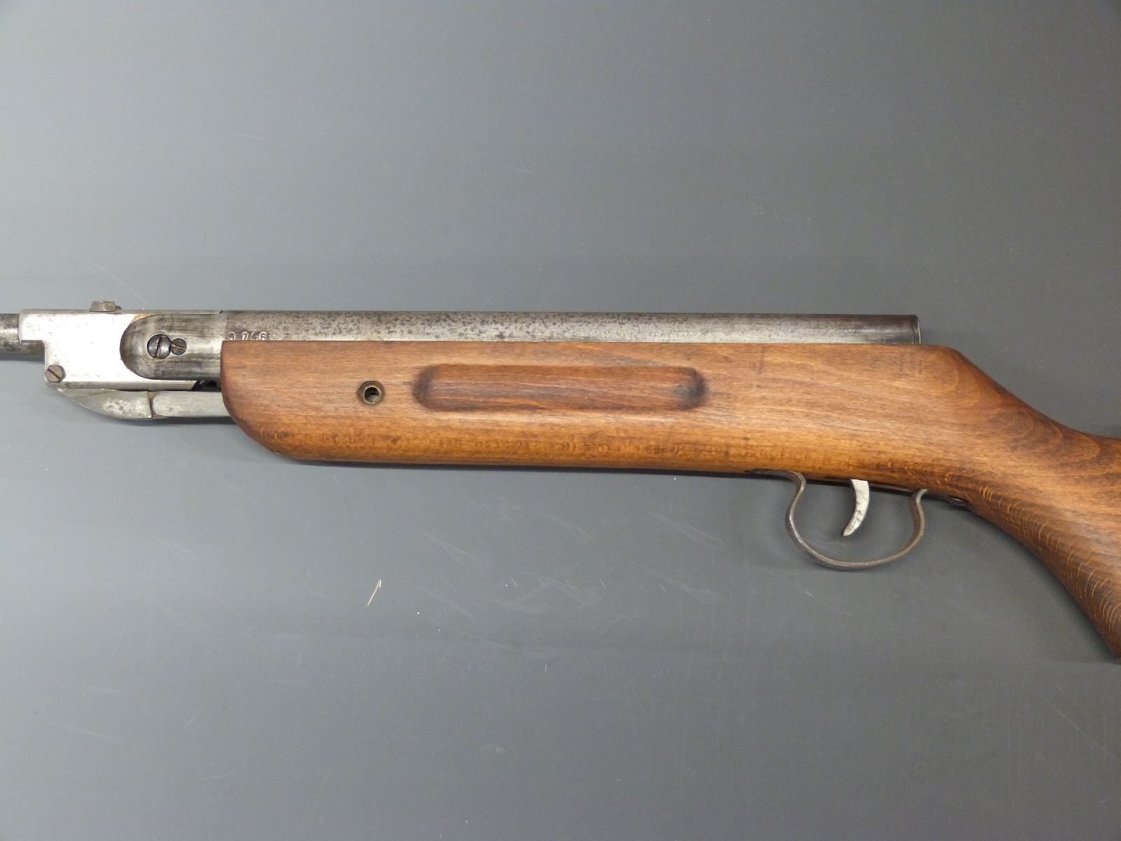 Rellum Telly .22 air rifle with semi-pistol grip, raised cheek piece and metal disk to stock, serial - Image 6 of 6