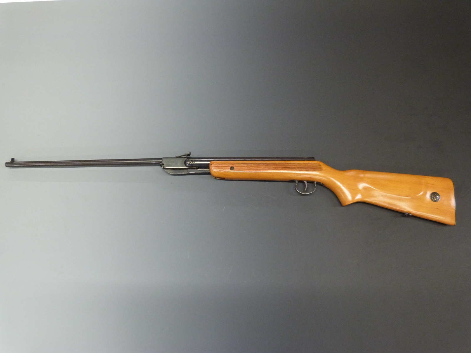 Relum Telly .22 air rifle with semi-pistol grip, raised cheek piece, sling suspension mounts and - Image 4 of 6