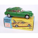 Corgi Toys diecast model Citroen Safari ID19 with green body, driver and passenger 436, in