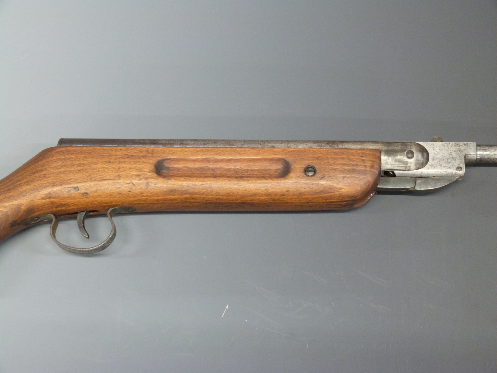Rellum Telly .22 air rifle with semi-pistol grip, raised cheek piece and metal disk to stock, serial - Image 3 of 6