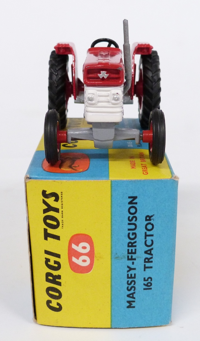 Corgi Toys diecast model Massey-Ferguson '165' Tractor with red body and hubs 66, in original box - Image 5 of 6