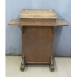Victorian oak clerks desk with lift up lid, fitted interior and twin ink wells. W103 x D50 x H96cm