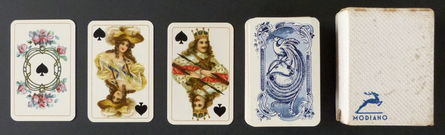 S.D. Modiano, Trieste, Italy patience playing cards. Double ended courts in Rococo style, round