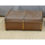 Ash-bound steamer trunk. W75 x D52 x H30cm