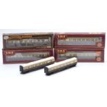 Six Airfix and Mainline 00 gauge GWR model railway coaches including an Autocoach, three in original