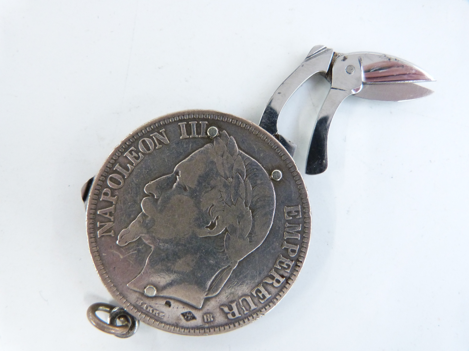 1869 five Franc with fold-out etui - scissors, knives etc, Art Deco beads, silver bangle, pencil, - Image 2 of 5