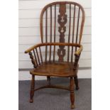 19thC elm seated Windsor armchair