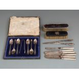 Mappin and Webb cased set of six hallmarked silver teaspoons and tongs, weight 92g together with a