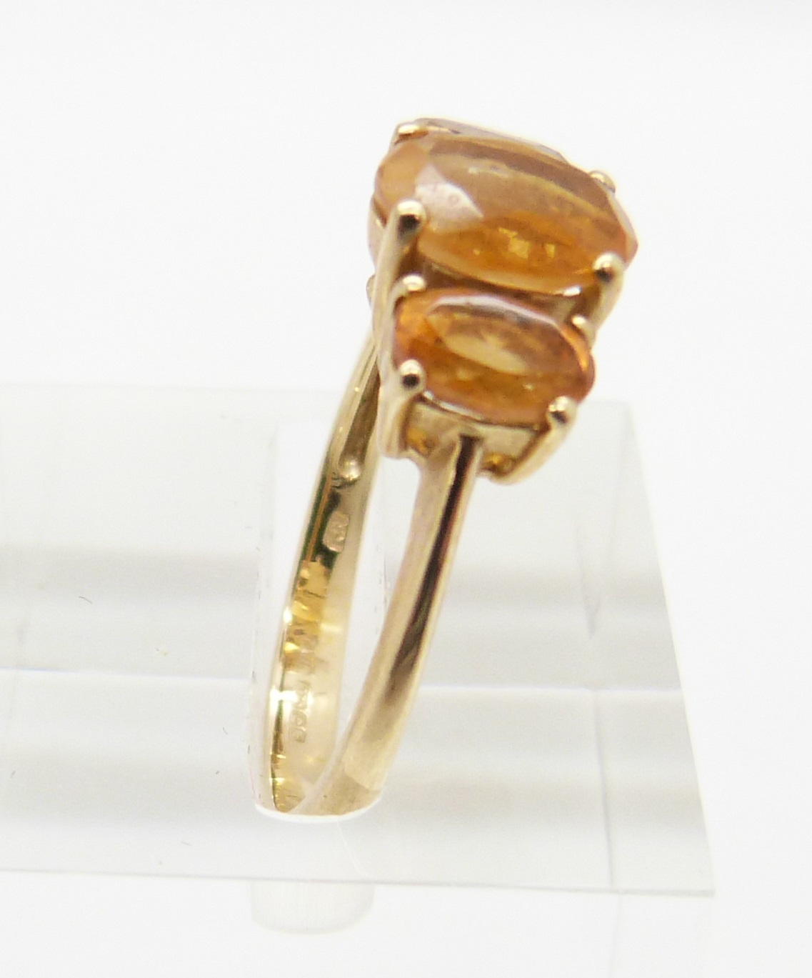 A 9ct gold ring set with topaz and a 9ct gold ring set with cubic zirconia, 5.7g - Image 3 of 5