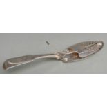 Georgian hallmarked silver hinged fish server London 1802 maker Samuel James, length 28.5cm,