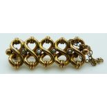 Victorian brooch set with seed pearls, 2.6g