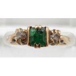 A 9ct gold ring set with an emerald and diamonds, 2.4g, size I