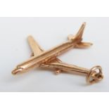 A 9ct gold aeroplane pendant/ charm, 2.8g