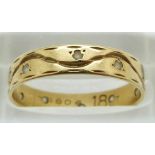 An 18ct gold ring set with paste, 2.4g, size Q
