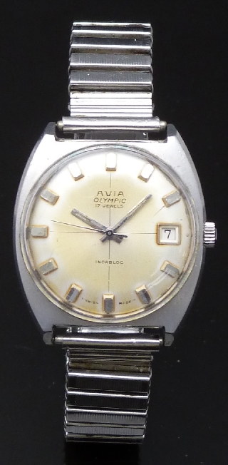Two Avia gentleman's wristwatches comprising an Olympic with date aperture, silver hands, markers - Image 3 of 3