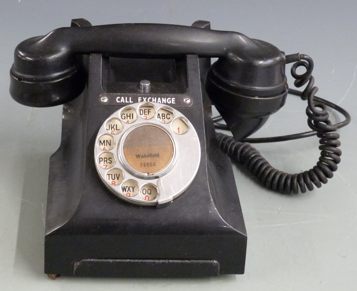 GPO black bakelite telephone 312L, FWR 64/3A to base