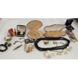 Costume jewellery including cameo brooch, earrings, brooches, etc