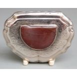 18th century Scottish silver agate topped escutcheon-shaped snuff box, opening to reveal gilt