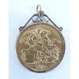 1914 gold full sovereign in 9ct gold pendant mount, 9.07g all in