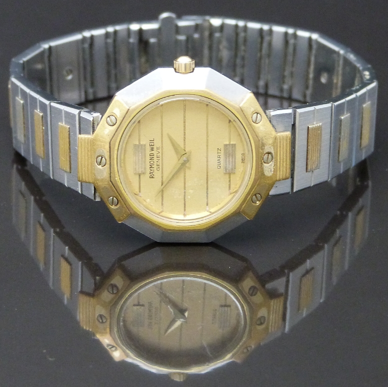 Raymond Weil ladies wristwatch ref. 8033 with gold dauphine hands, striped gold dial, faceted bi- - Image 2 of 3