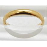 A 22ct gold wedding band/ring, Chester 1933, 2.2g, size G