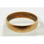 An 18ct gold wedding band, stamped inside 'Fidelity', 4.2g, size S