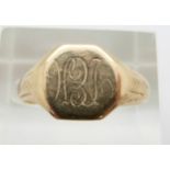 A 9ct gold signet ring, 2.8g, size Q