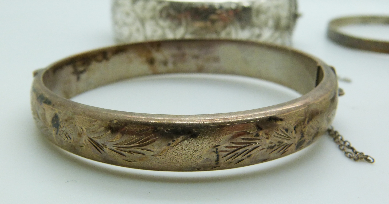 Four silver bangles - Image 2 of 5