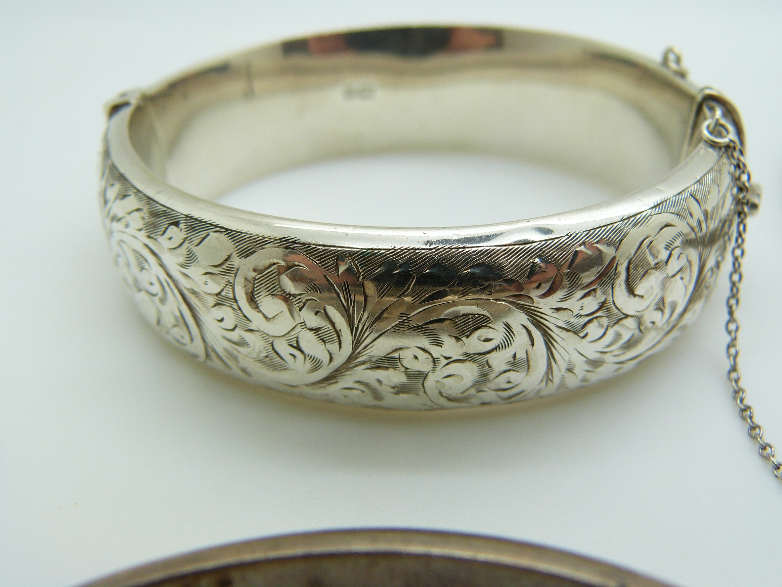 Four silver bangles - Image 3 of 5