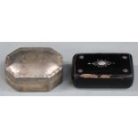 Victorian lacquer snuff box and a white metal box, length 5.5cm