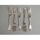 Five hallmarked silver Fiddle pattern dessert forks, three London 1903 the others Sheffield 1922,