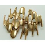 Ivan Tarratt 9ct gold brooch by Ernest A Blyth in a modernist design,  Birmingham 1968,  4 x 3.5cm