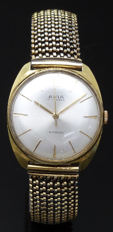 Two Avia gentleman's wristwatches comprising an Olympic with date aperture, silver hands, markers - Image 2 of 3